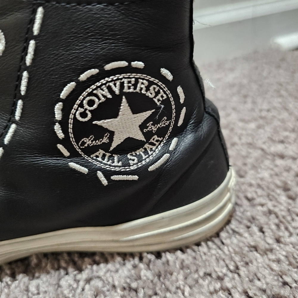 Chuck Taylor Women Leather Converse sneakers size 8 - Picture 10 of 12